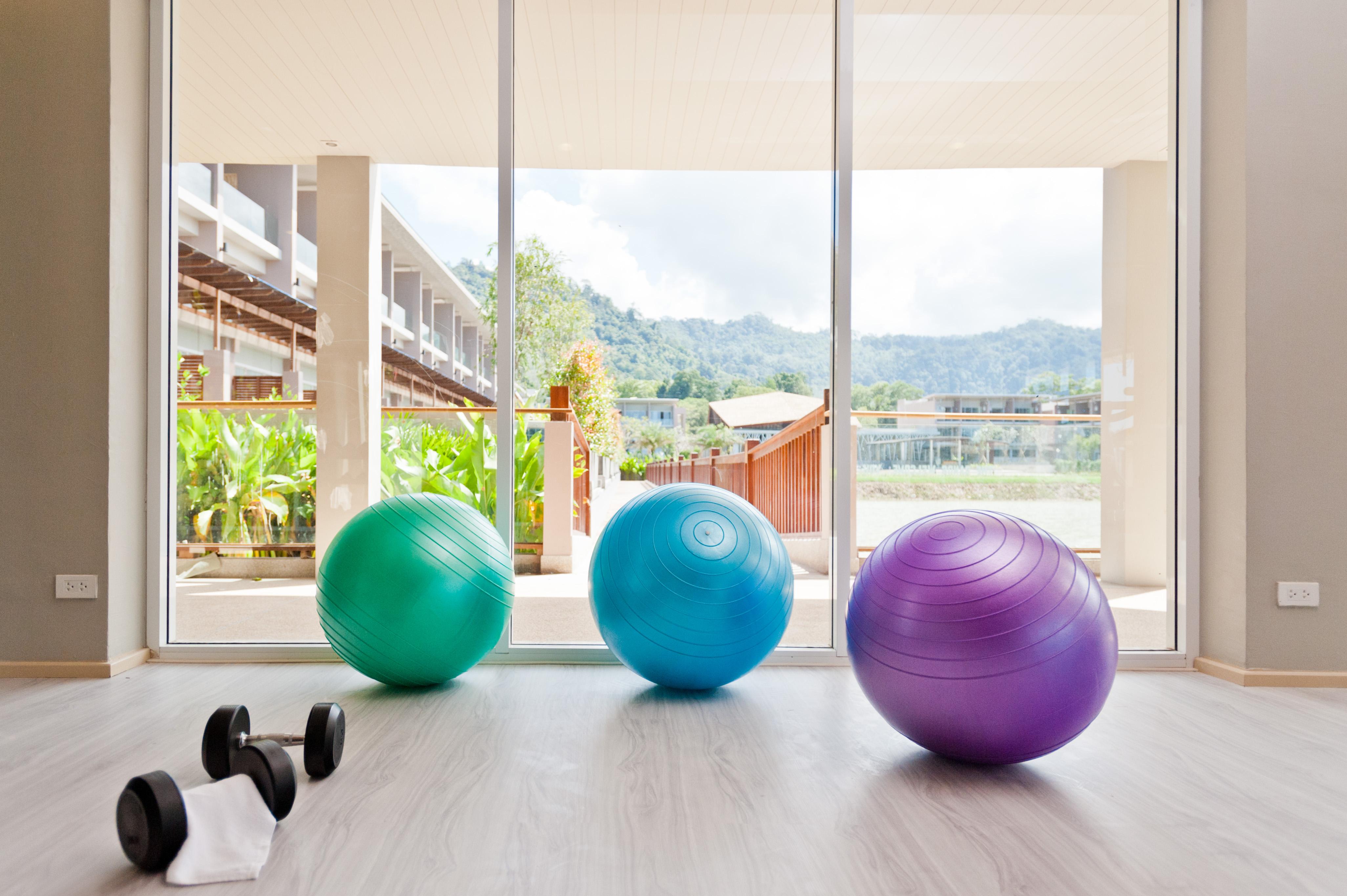 The Sands Khao Lak By Katathani - Sha Extra Plus Esterno foto Exercise balls